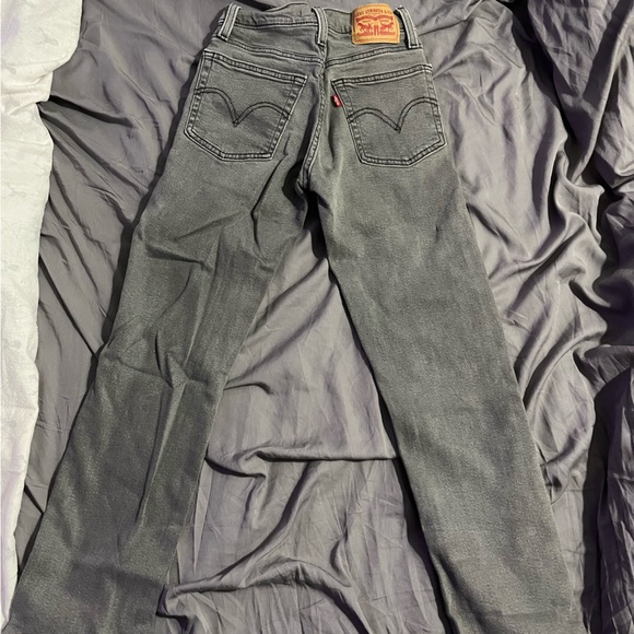 23W 26L Levi’s Wedgie Straight Jeans - Picture 2 of 2